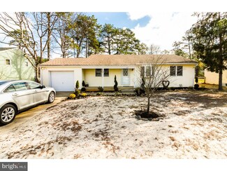 132 Fenimore Dr, Williamstown, NJ 08094