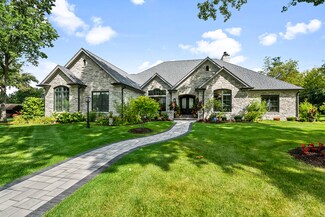 425 W Madison Ave, Wheaton, IL 60187