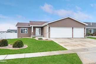 3350 Northrop Dr, Bismarck, ND 58503