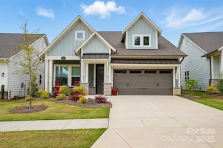 1318 Encore Ln, Waxhaw, NC 28173