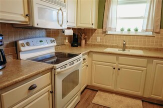 7166 State Route T, Amazonia, MO 64421
