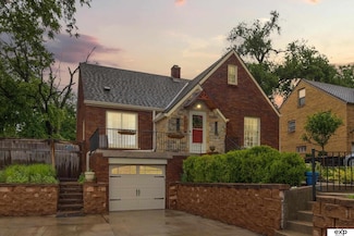 2220 S 60th St, Omaha, NE 68106