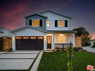3757 Moore St, Los Angeles, CA 90066