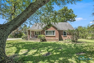 26331 Pemberville Rd, Perrysburg, OH 43551