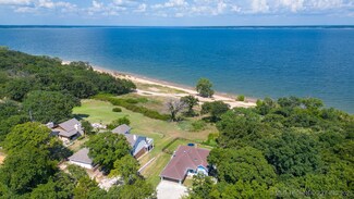 3942 Elm Dr, Kingston, OK 73439
