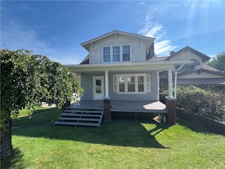 924 5th St, Charleroi, PA 15022