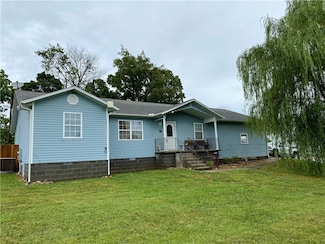 1202 McKennon St, Berryville, AR 72616