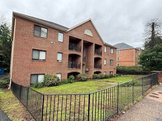 2108 Jefferson Park Ave, Charlottesville, VA 22903