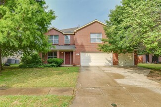 115 Gayleh Ln, Waxahachie, TX 75165