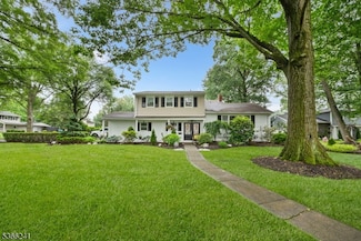 120 Fairview Rd, Clark, NJ 07066