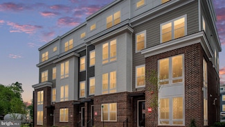 10584 Northfax St, Fairfax, VA 22030