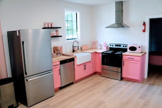 426 W King St, Jackson, TN 38301