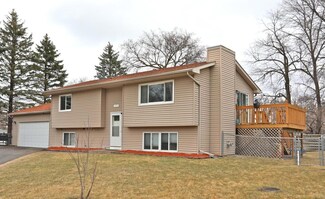 3580 Dell Ct N, Saint Paul, MN 55110