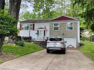 2821 Tod Ave NW, Warren, OH 44485