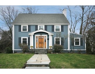 106 Upland Ave, Newton Highlands, MA 02461