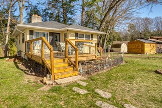 5297 Front St, Newaygo, MI 49337