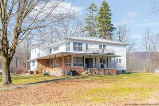 291 Orchard Rd Unit 1-4, Highland, NY 12528