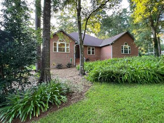 2135 Glennridge Dr, Tallahassee, FL 32308