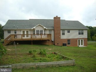 11579 Rest Dr, La Plata, MD 20646