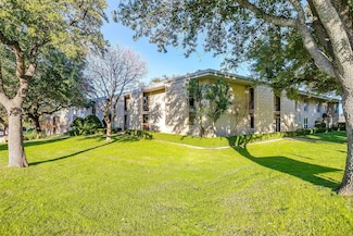 2301 Ridgmar Plaza Unit 5, Fort Worth, TX 76116