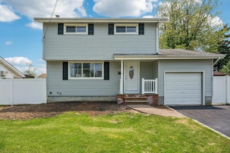236 Sherman St, Brentwood, NY 11717