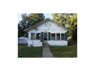 10010 E Lexington Ave, Independence, MO 64053