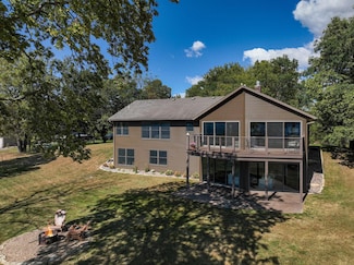 7 3rd St, Pepin, WI 54759