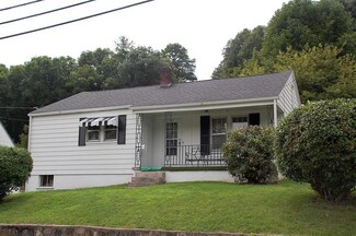 503 Edgewood Rd, Bluefield, VA 24605