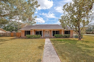 2607 Gun Powder Ln, Pearland, TX 77581