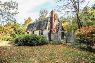 668 River Rd, Henniker, NH 03242
