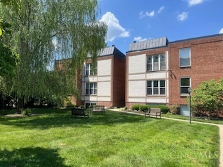 3825 Petoskey Ave, Cincinnati, OH 45227
