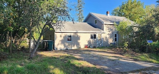 N3652 Mary St, Hortonville, WI 54944