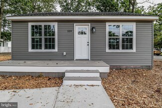 559 Holmes Ave, Forked River, NJ 08731
