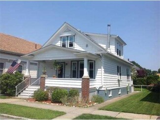 122 Fern St, New Bedford, MA 02744