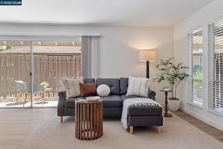 5514 Roundtree Dr Unit D, Concord, CA 94521