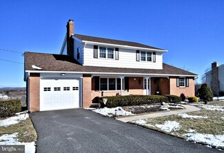 2711 Kutztown Rd, Pennsburg, PA 18073