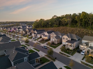 1085 Pebble Run Rd, Hendersonville, TN 37075