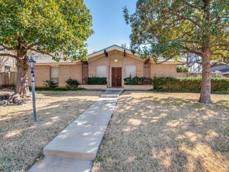 13626 Far Hills Ln, Dallas, TX 75240