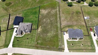 109 Homestead Ln, Waxahachie, TX 75165