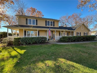 3 Pheasant Hill Ln, Cranston, RI 02921