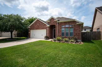 1065 Brigid Ct, Dickinson, TX 77539