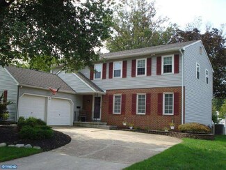 137 Cobblestone Dr, Mount Laurel, NJ 08054