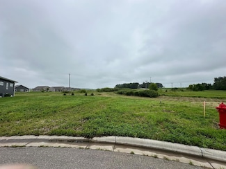 XXXX Evergreen Place NE, Owatonna, MN 55060