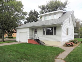 211 N Division St, Hendricks, MN 56136