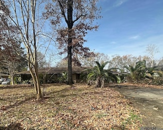 1135 S Alameda Dr, Baton Rouge, LA 70815