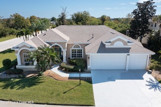 5395 Creekwood Dr, Melbourne, FL 32940