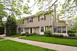 424 Barton Ave, Evanston, IL 60202