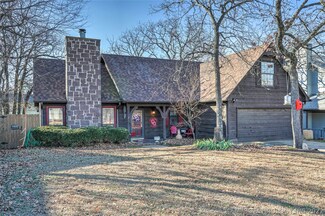 3634 S Rolling Oaks Dr, Tulsa, OK 74107
