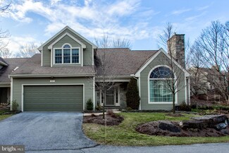 68 Deer Ford Dr, Lancaster, PA 17601