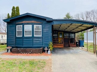 27 Yankee Drummer Dr, West Brookfield, MA 01585